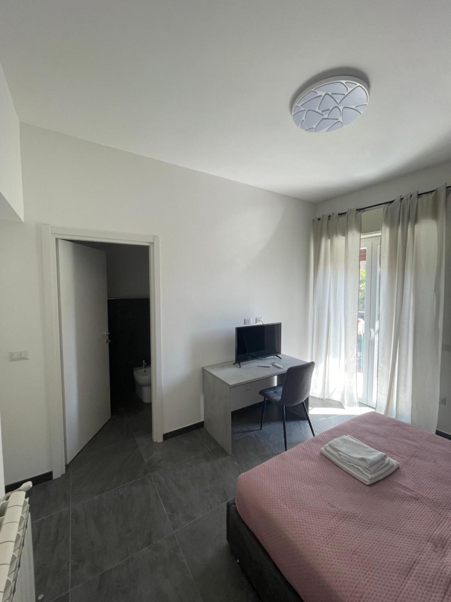Leos Rooms Caltanissetta Exteriör bild